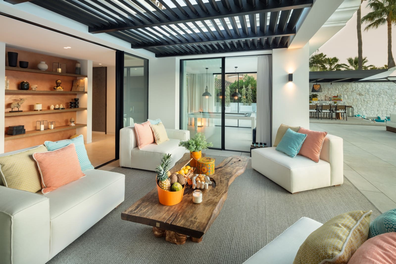 Chalet de 5 habitaciones en Nueva Andalucia en venta con piscina garaje - 4.995.000 € (Ref: 10001950)