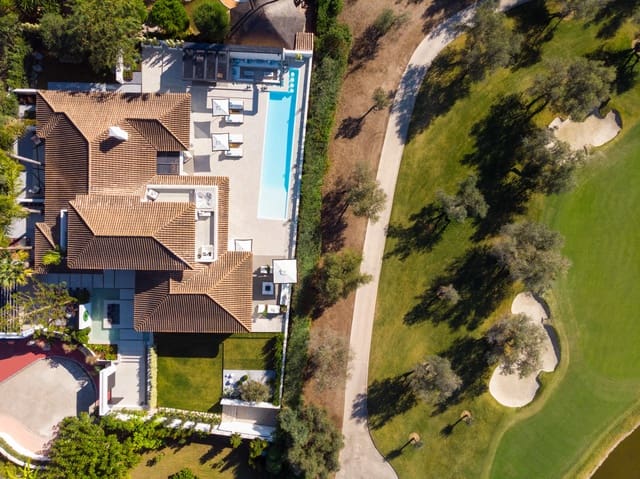 5 soveværelse Villa til salg i Nueva Andalucia, Marbella med swimmingpool garage - € 4.995.000 (Ref: 10001950)