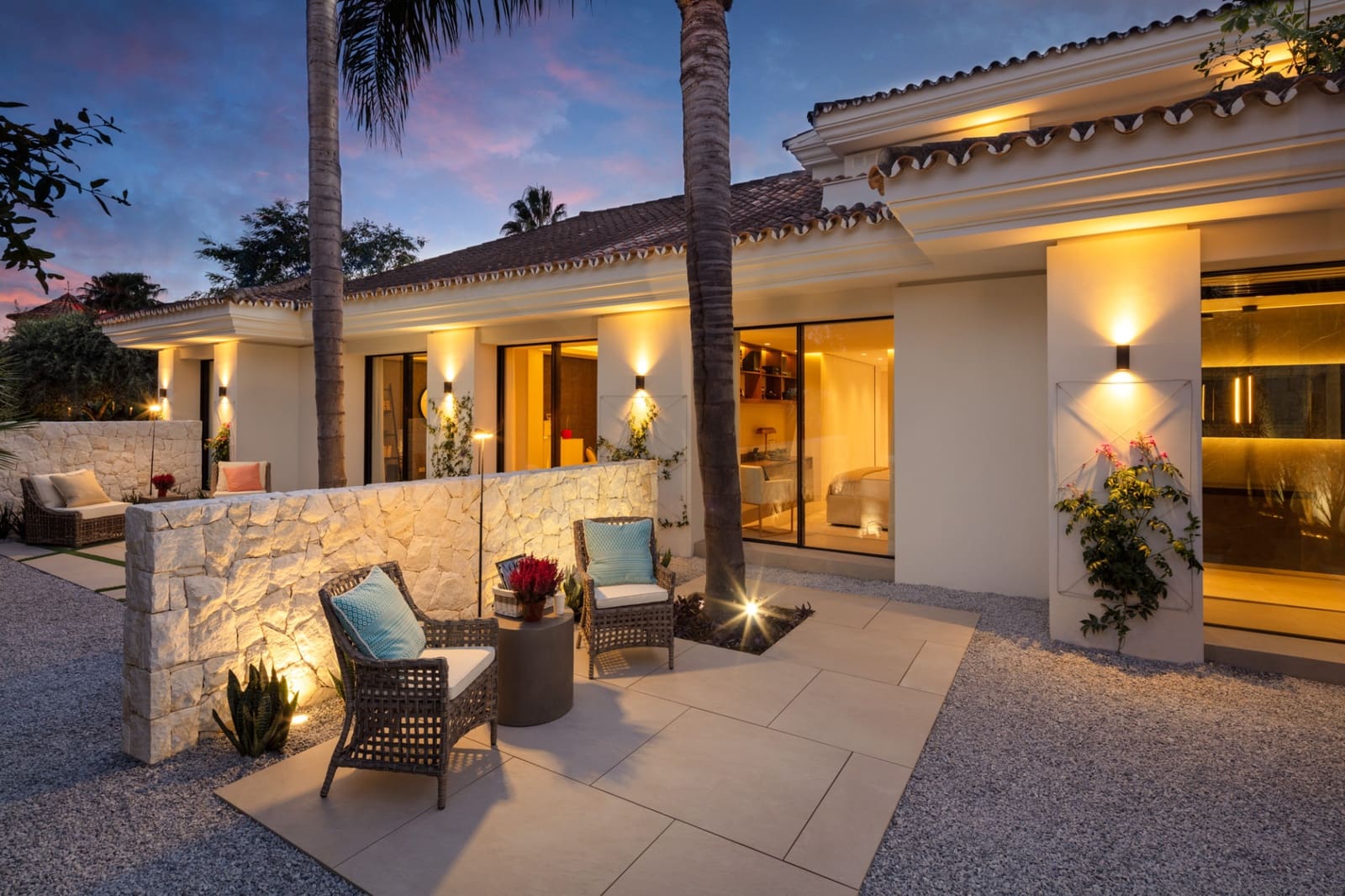 Chalet de 5 habitaciones en Nueva Andalucia en venta con piscina garaje - 4.995.000 € (Ref: 10001950)