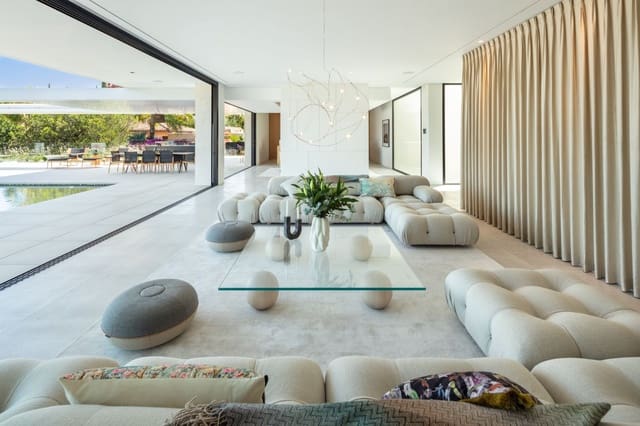 8 sypialnia Willa na sprzedaż w Marbella z basenem garażem - 8 750 000 € (Ref: 10001953)