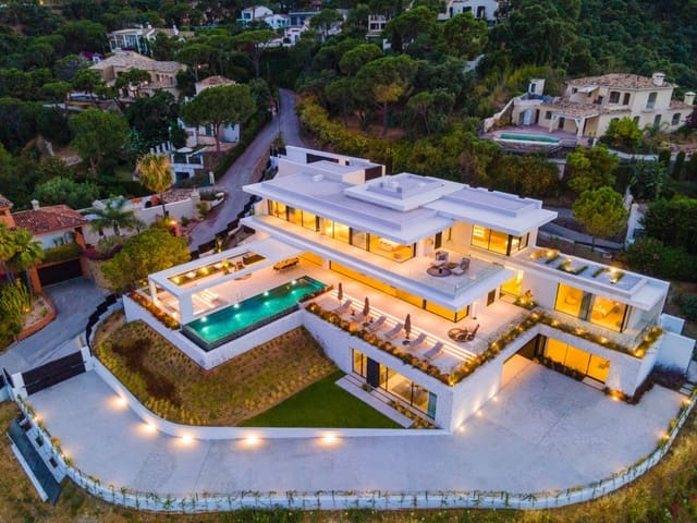 8 sypialnia Willa na sprzedaż w Marbella z basenem garażem - 8 750 000 € (Ref: 10001953)