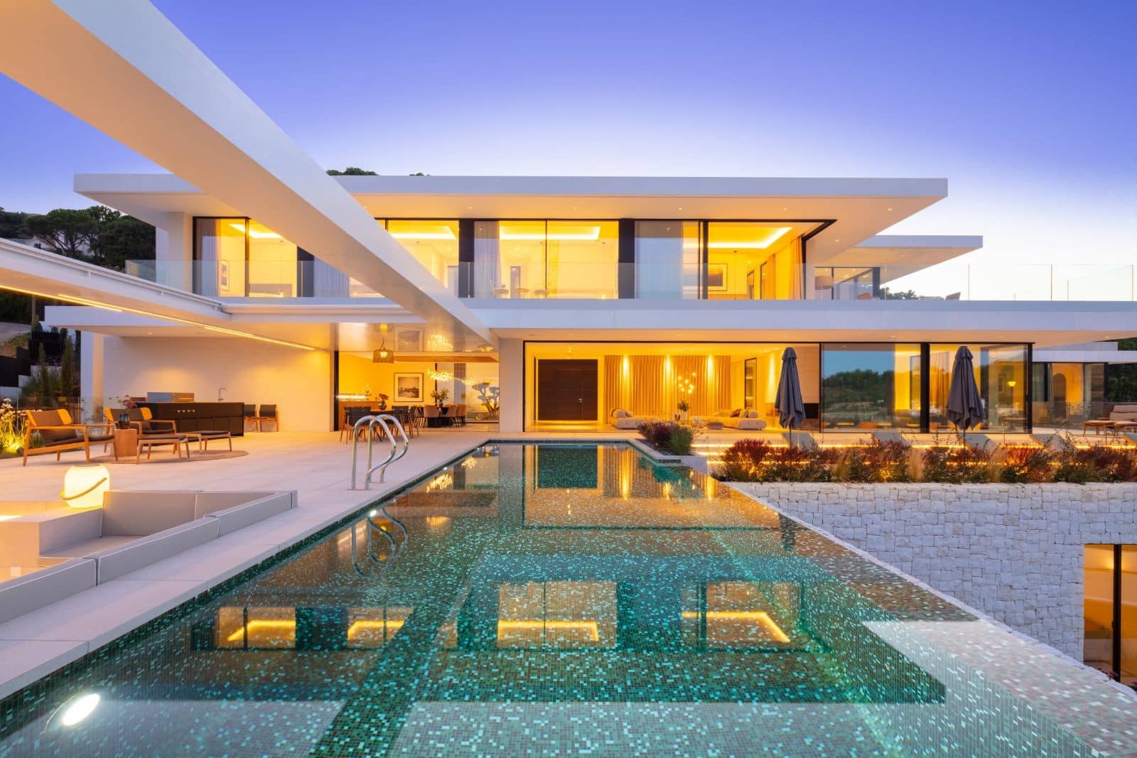 8 sypialnia Willa na sprzedaż w Marbella z basenem garażem - 8 750 000 € (Ref: 10001953)