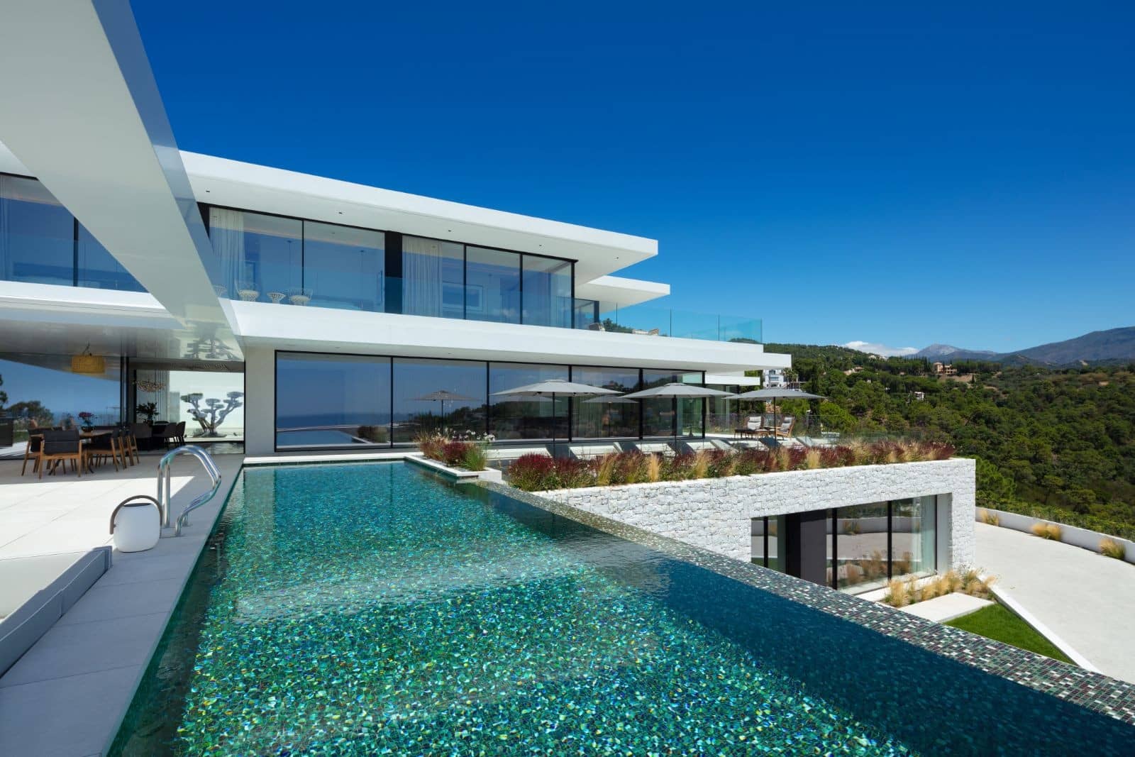 8 sypialnia Willa na sprzedaż w Marbella z basenem garażem - 8 750 000 € (Ref: 10001953)