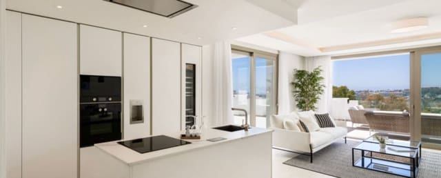 3 sypialnia Apartament na sprzedaż w Marbella z basenem garażem - 965 000 € (Ref: 10001954)