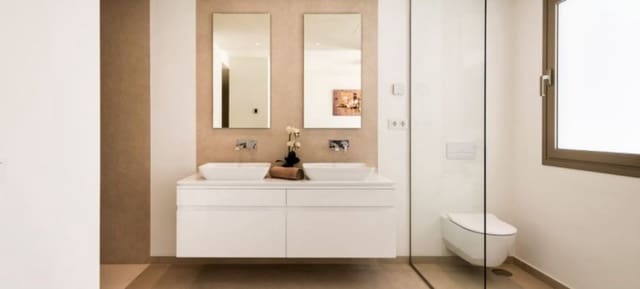 3 sypialnia Apartament na sprzedaż w Marbella z basenem garażem - 965 000 € (Ref: 10001954)
