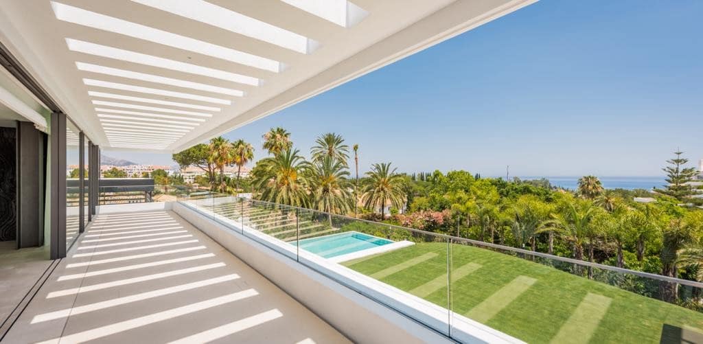 4 sypialnia Willa na sprzedaż w Marbella z basenem garażem - 5 995 000 € (Ref: 10001956)