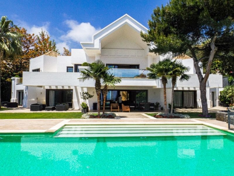 Chalet de 6 habitaciones en Marbella en venta con piscina garaje - 6.595.000 € (Ref: 10001957)