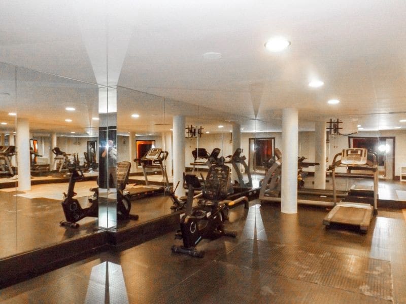 Chalet de 6 habitaciones en Marbella en venta con piscina garaje - 6.595.000 € (Ref: 10001957)