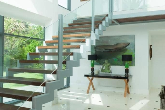 7 soverom Villa til salgs i Guadalmina med svømmebasseng garasje - € 5 950 000 (Ref: 10001958)