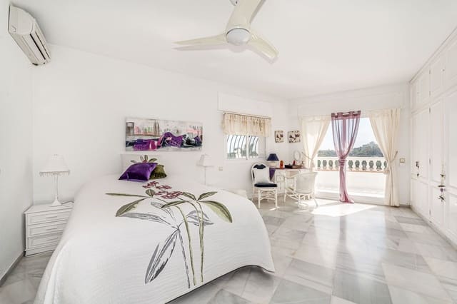 7 soverom Villa til salgs i Marbella med svømmebasseng garasje - € 1 990 000 (Ref: 10001959)