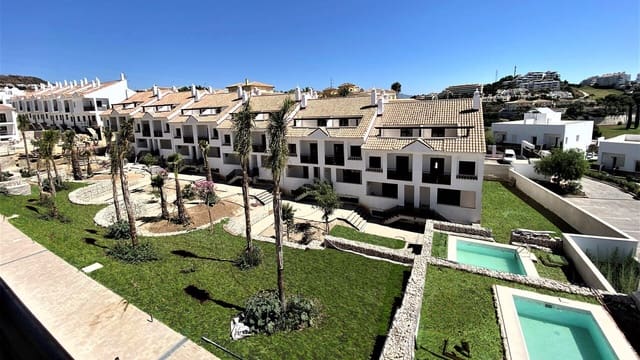 3 slaapkamer Appartement te koop in Marbella met zwembad garage - € 305.000 (Ref: 10001962)