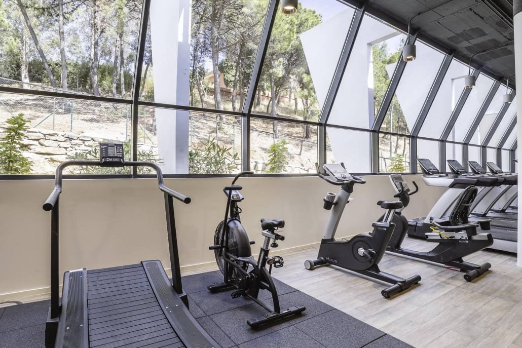 2 soverom Leilighet til salgs i Marbella med svømmebasseng garasje - € 357 000 (Ref: 10001966)