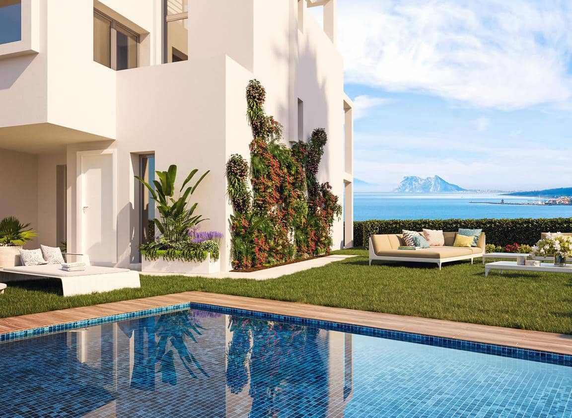 4 Zimmer Villa zu verkaufen in Estepona mit Pool Garage - 400.000 € (Ref: 10001969)
