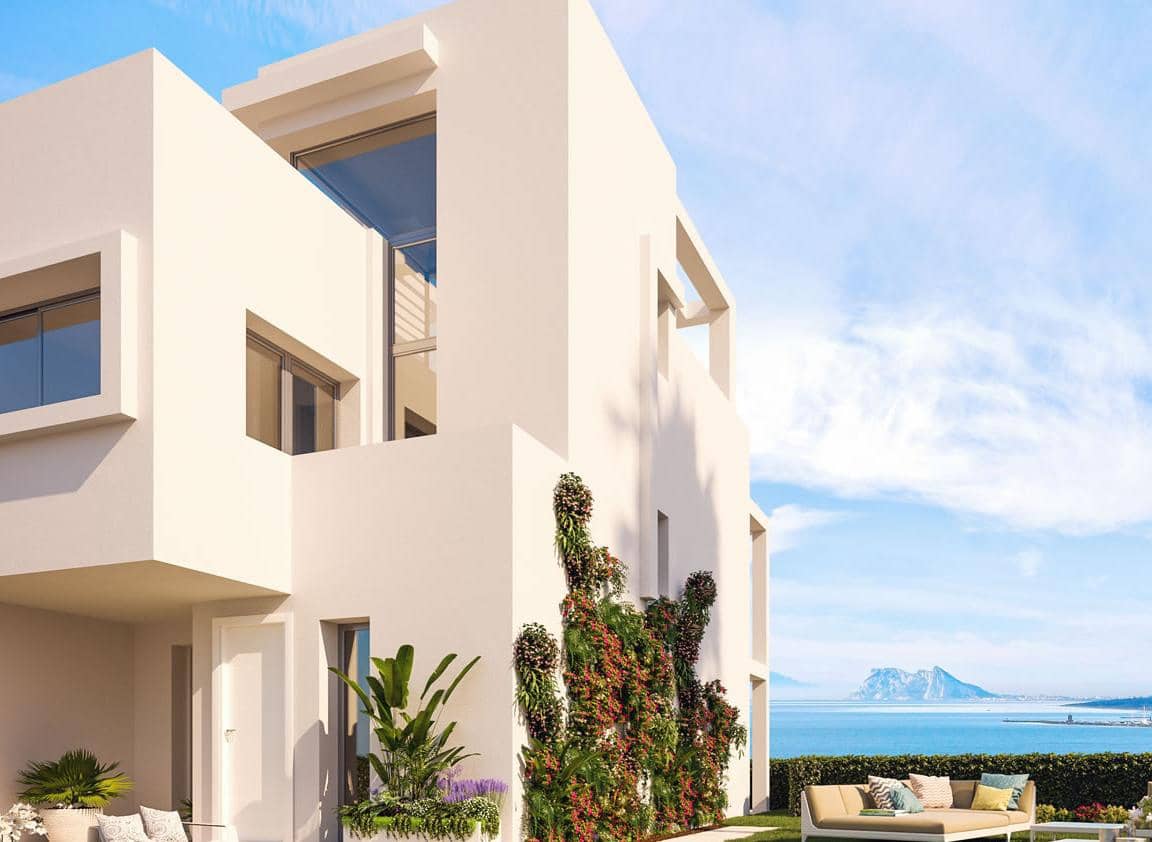 4 Zimmer Villa zu verkaufen in Estepona mit Pool Garage - 400.000 € (Ref: 10001969)