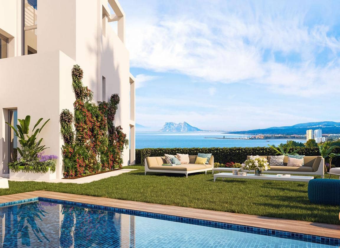 4 Zimmer Villa zu verkaufen in Estepona mit Pool Garage - 400.000 € (Ref: 10001969)