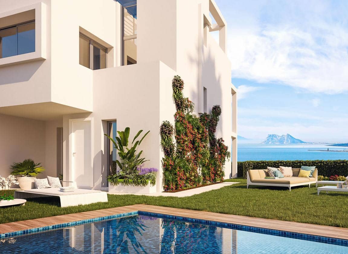 4 Zimmer Villa zu verkaufen in Estepona mit Pool Garage - 400.000 € (Ref: 10001969)
