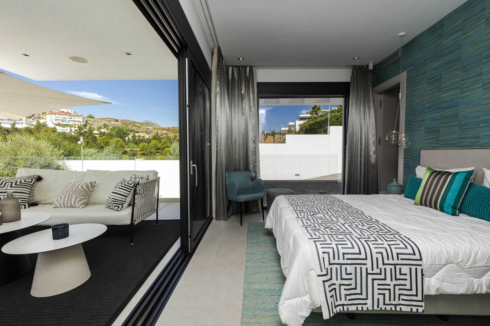 5 slaapkamer Villa te koop in Mijas Costa met zwembad garage - € 2.690.000 (Ref: 10001972)