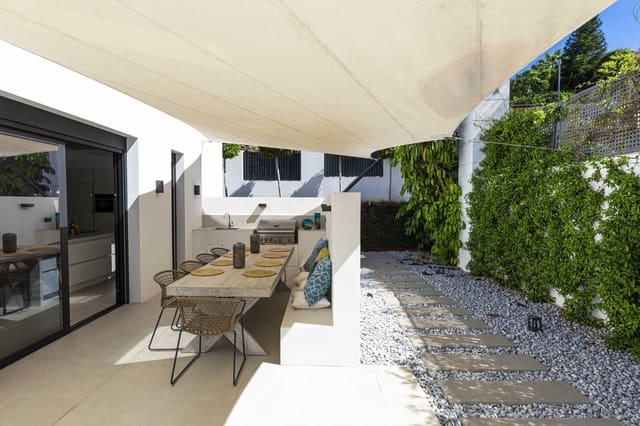 5 slaapkamer Villa te koop in Mijas Costa, Mijas met zwembad garage - € 2.690.000 (Ref: 10001972)