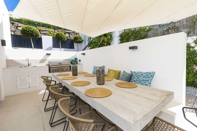 5 slaapkamer Villa te koop in Mijas Costa, Mijas met zwembad garage - € 2.690.000 (Ref: 10001972)