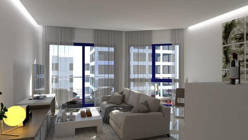2 soverom Leilighet til salgs i Estepona med svømmebasseng garasje - € 290 000 (Ref: 10001977)