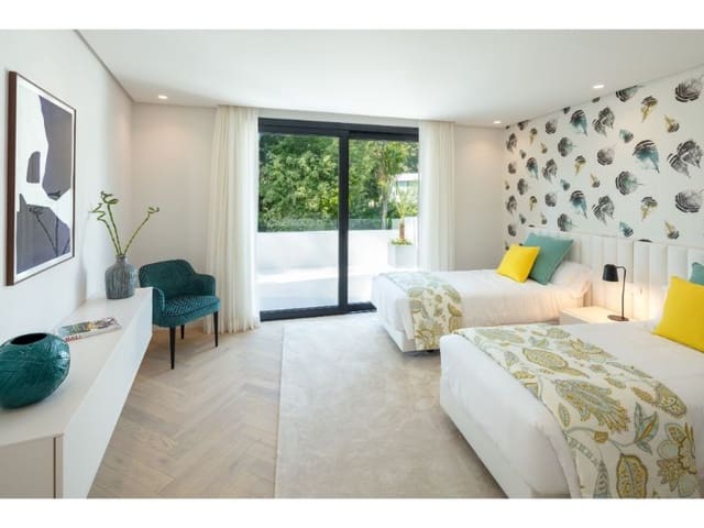 5 slaapkamer Villa te koop in Marbella met zwembad garage - € 4.595.000 (Ref: 10001981)