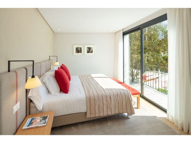 5 slaapkamer Villa te koop in Marbella met zwembad garage - € 4.595.000 (Ref: 10001981)