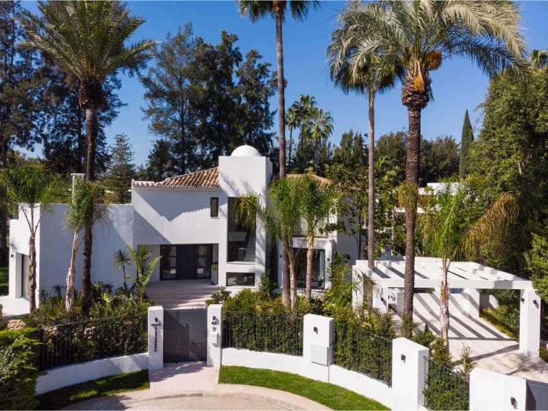5 slaapkamer Villa te koop in Marbella met zwembad garage - € 4.595.000 (Ref: 10001981)