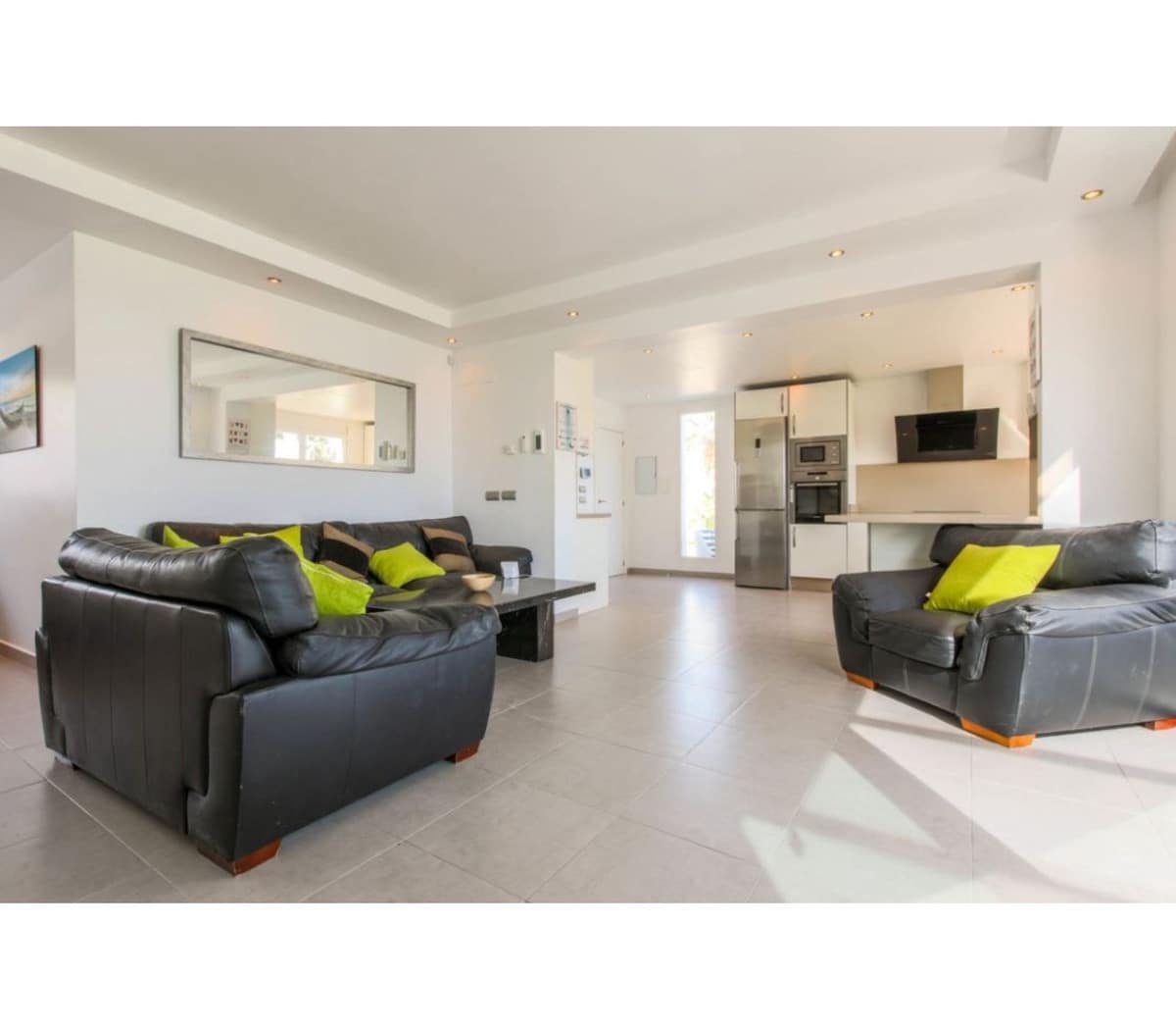 3 slaapkamer Villa te koop in Costalita met zwembad garage - € 1.600.000 (Ref: 10001982)