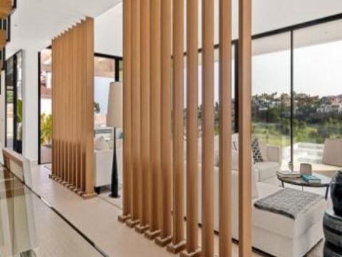 5 bedroom Villa for sale in Marbella with pool garage - € 3,595,000 (Ref: 10001984)