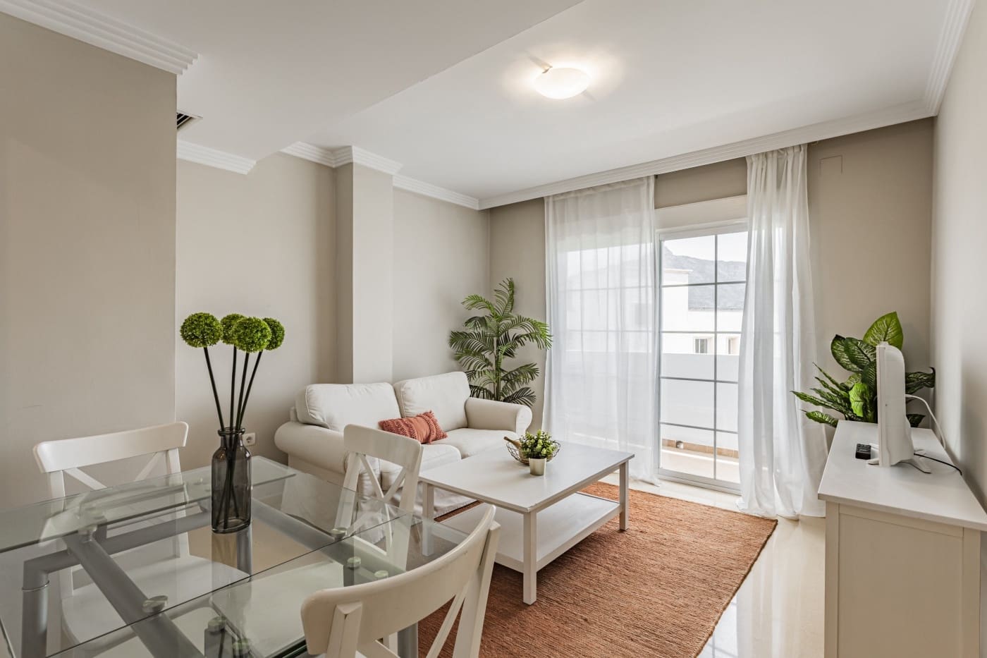 2 slaapkamer Appartement te koop in Marbella met zwembad - € 258.000 (Ref: 10001985)