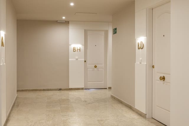 2 slaapkamer Appartement te koop in Marbella met zwembad - € 258.000 (Ref: 10001985)