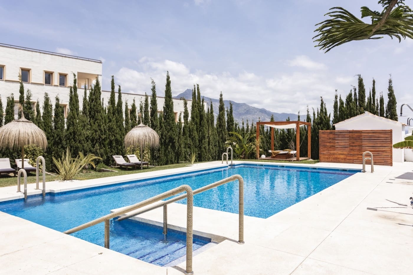 2 slaapkamer Appartement te koop in Marbella met zwembad - € 258.000 (Ref: 10001985)