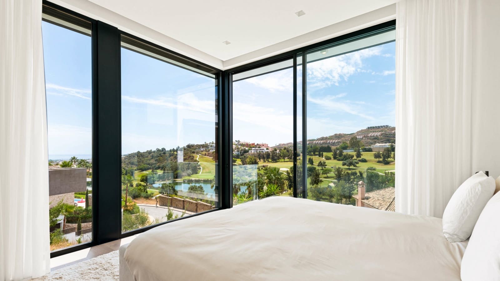 7 sypialnia Willa na sprzedaż w Marbella z basenem garażem - 4 900 000 € (Ref: 10001986)