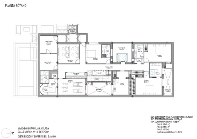 7 soverom Villa til salgs i Estepona med svømmebasseng garasje - € 4 500 000 (Ref: 10001987)