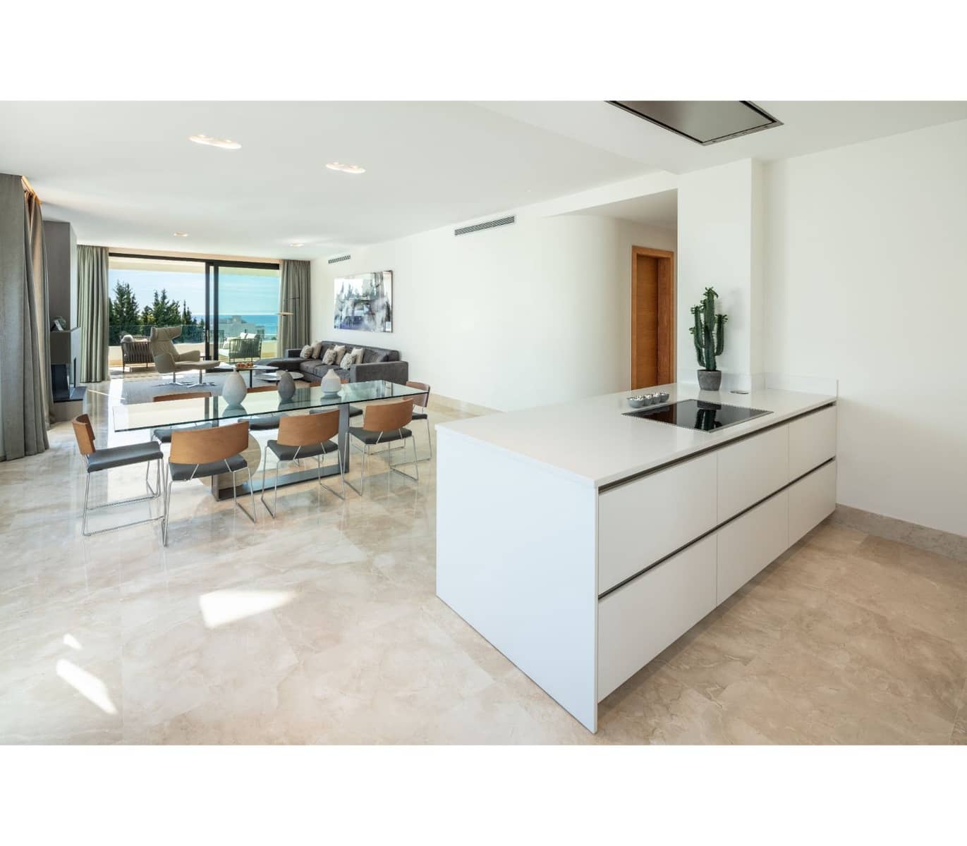 Apartamento de 3 habitaciones en Golden Mile en venta con piscina garaje - 2.995.000 € (Ref: 10001992)
