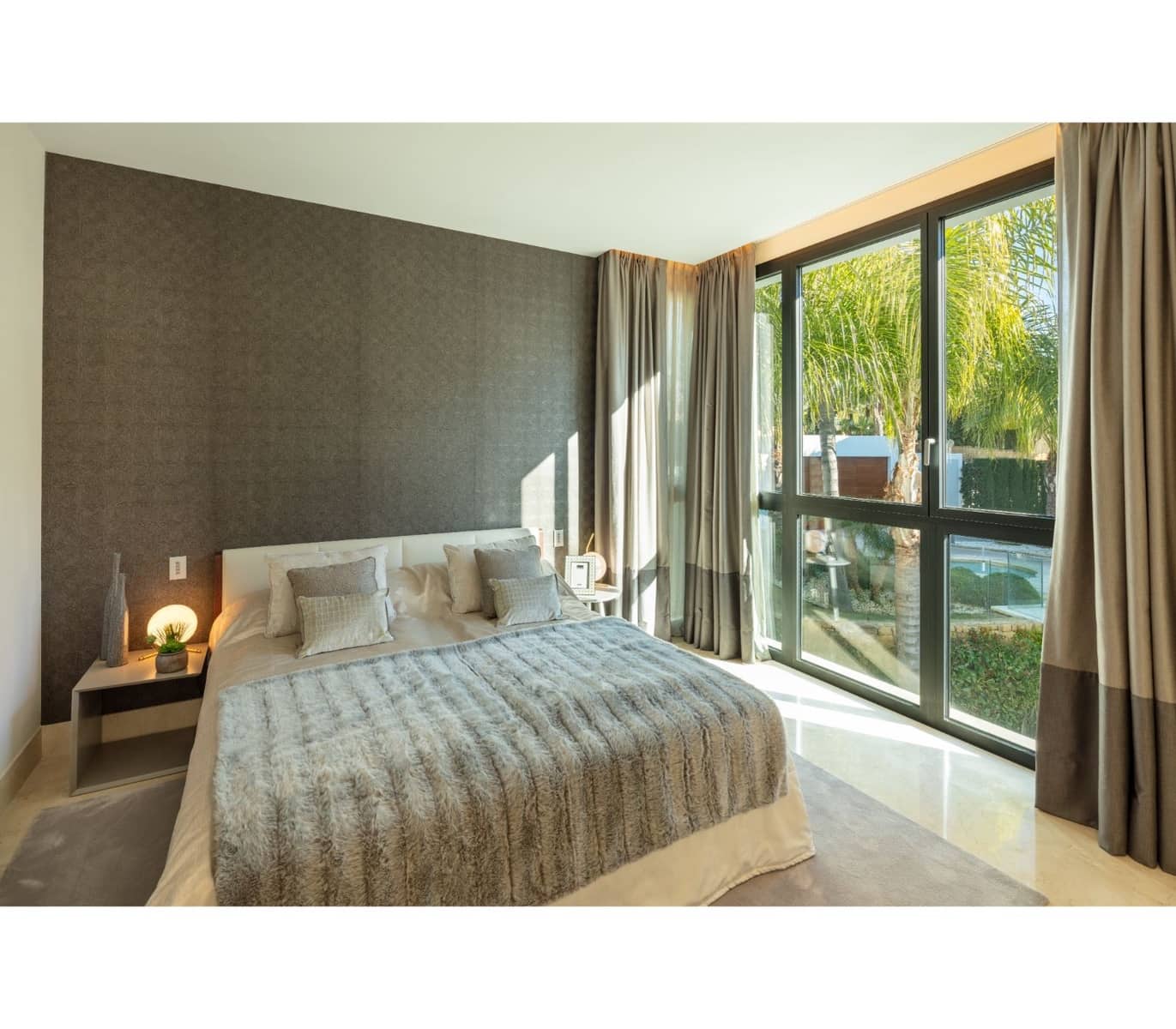 Apartamento de 3 habitaciones en Golden Mile en venta con piscina garaje - 2.995.000 € (Ref: 10001992)