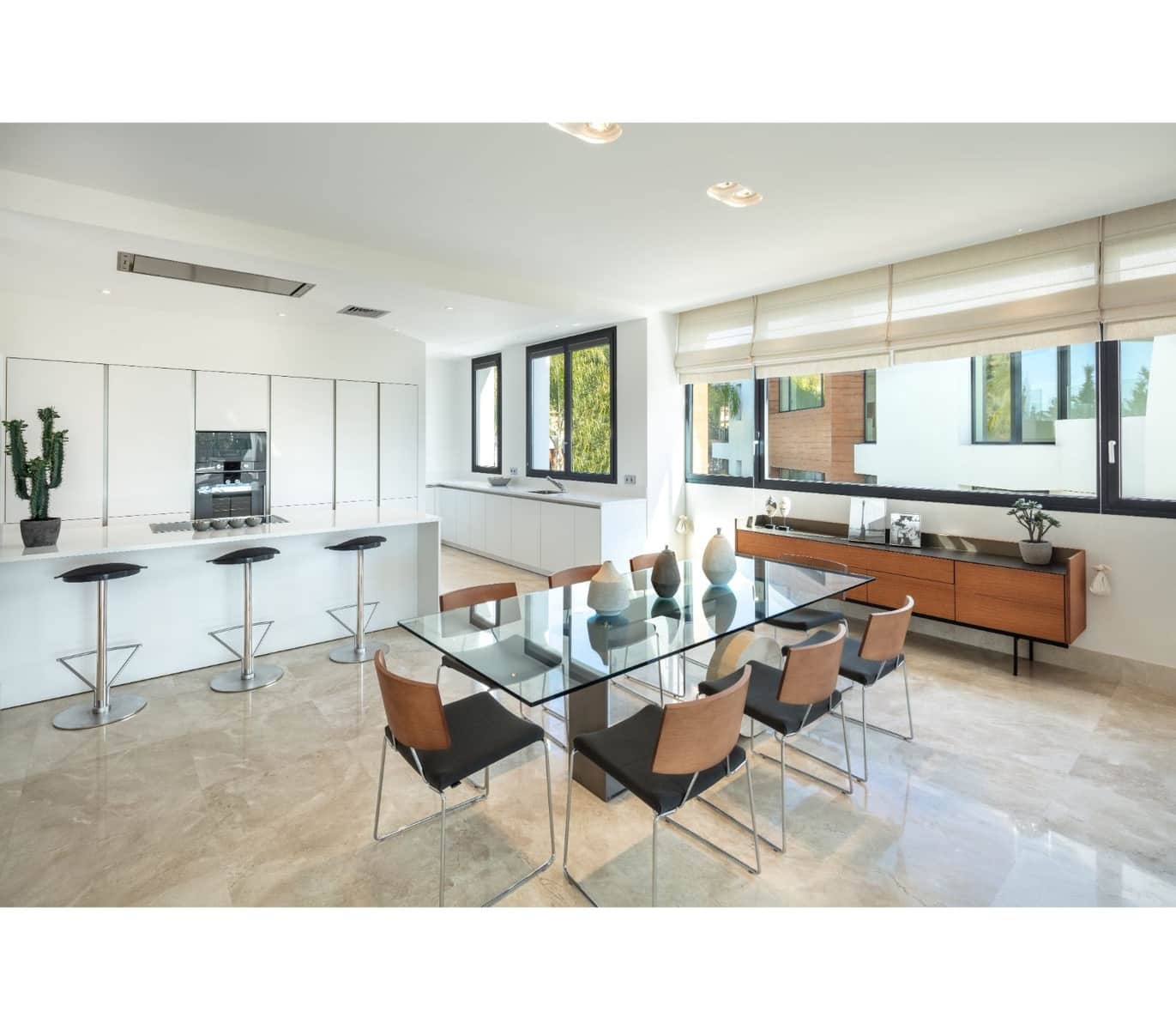 Apartamento de 3 habitaciones en Golden Mile en venta con piscina garaje - 2.995.000 € (Ref: 10001992)