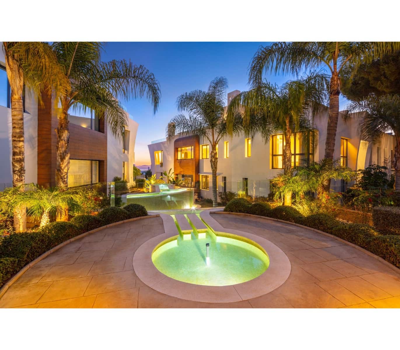 Apartamento de 3 habitaciones en Golden Mile en venta con piscina garaje - 2.995.000 € (Ref: 10001992)