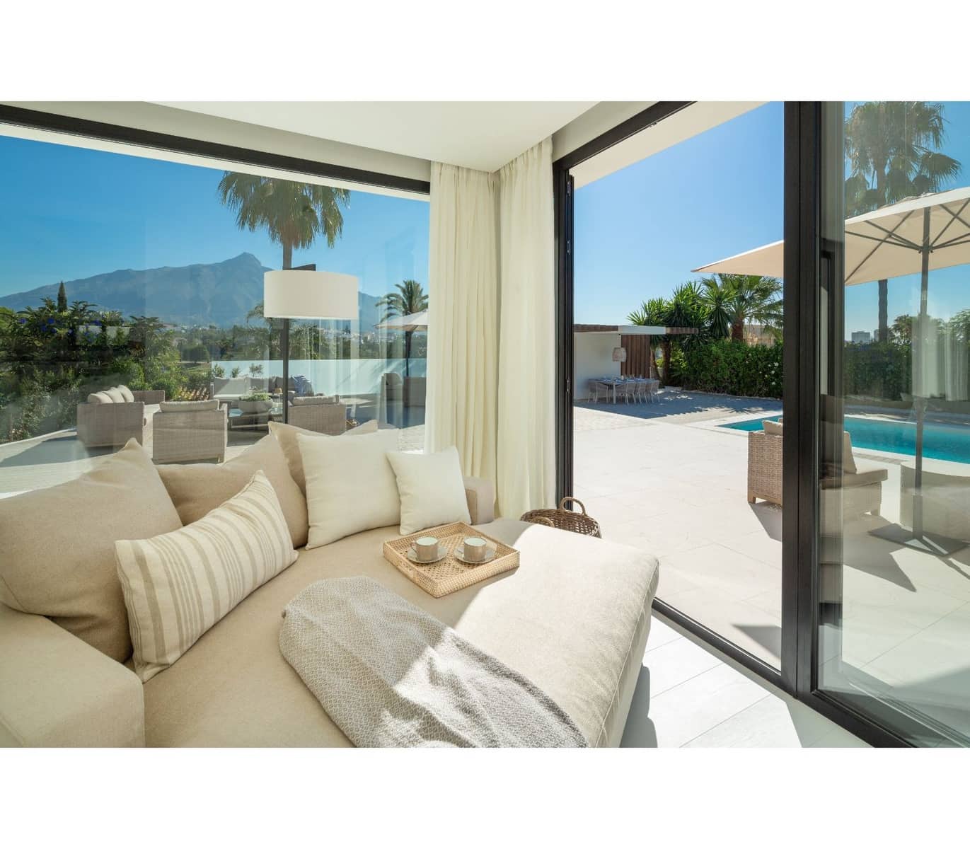 5 soveværelse Villa til salg i Marbella med swimmingpool garage - € 4.850.000 (Ref: 10001994)