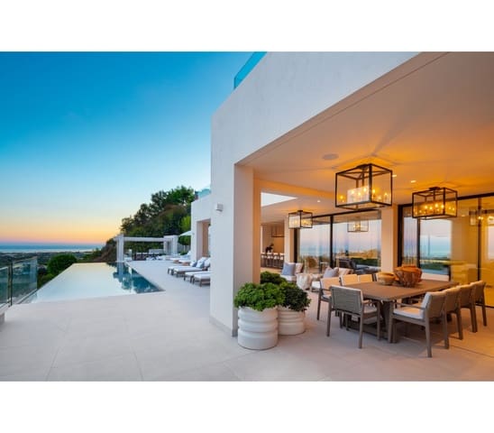 6 Zimmer Villa zu verkaufen in Marbella mit Pool Garage - 8.900.000 € (Ref: 10001995)
