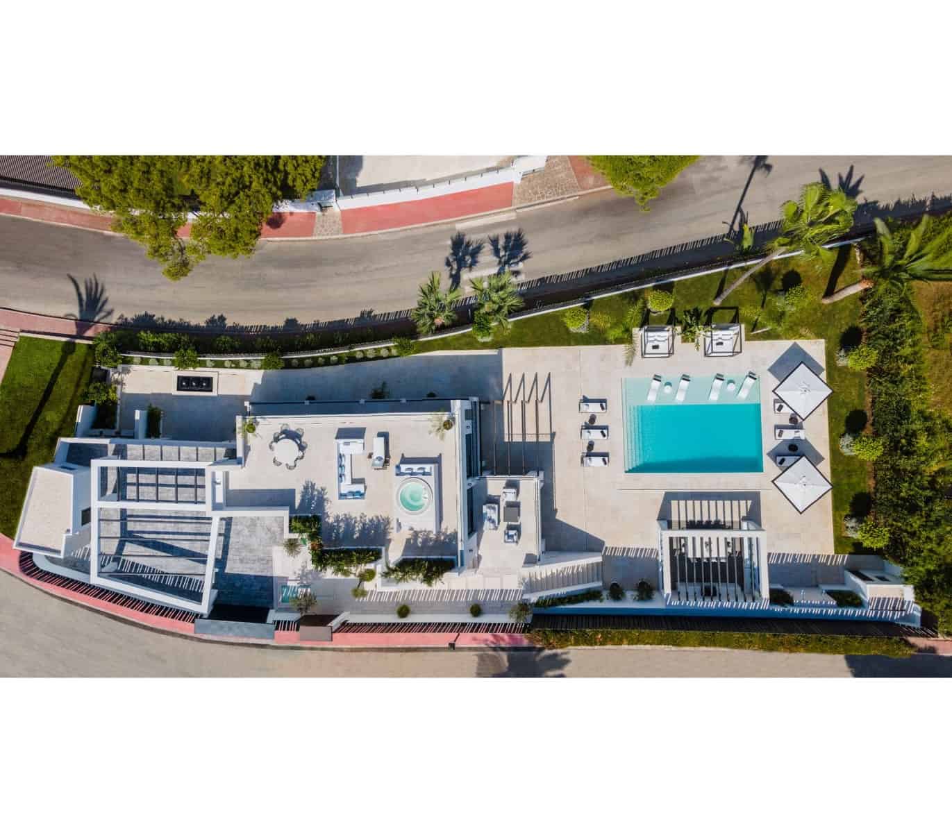 5 soverom Villa til salgs i Marbella med svømmebasseng garasje - € 4 995 000 (Ref: 10001996)