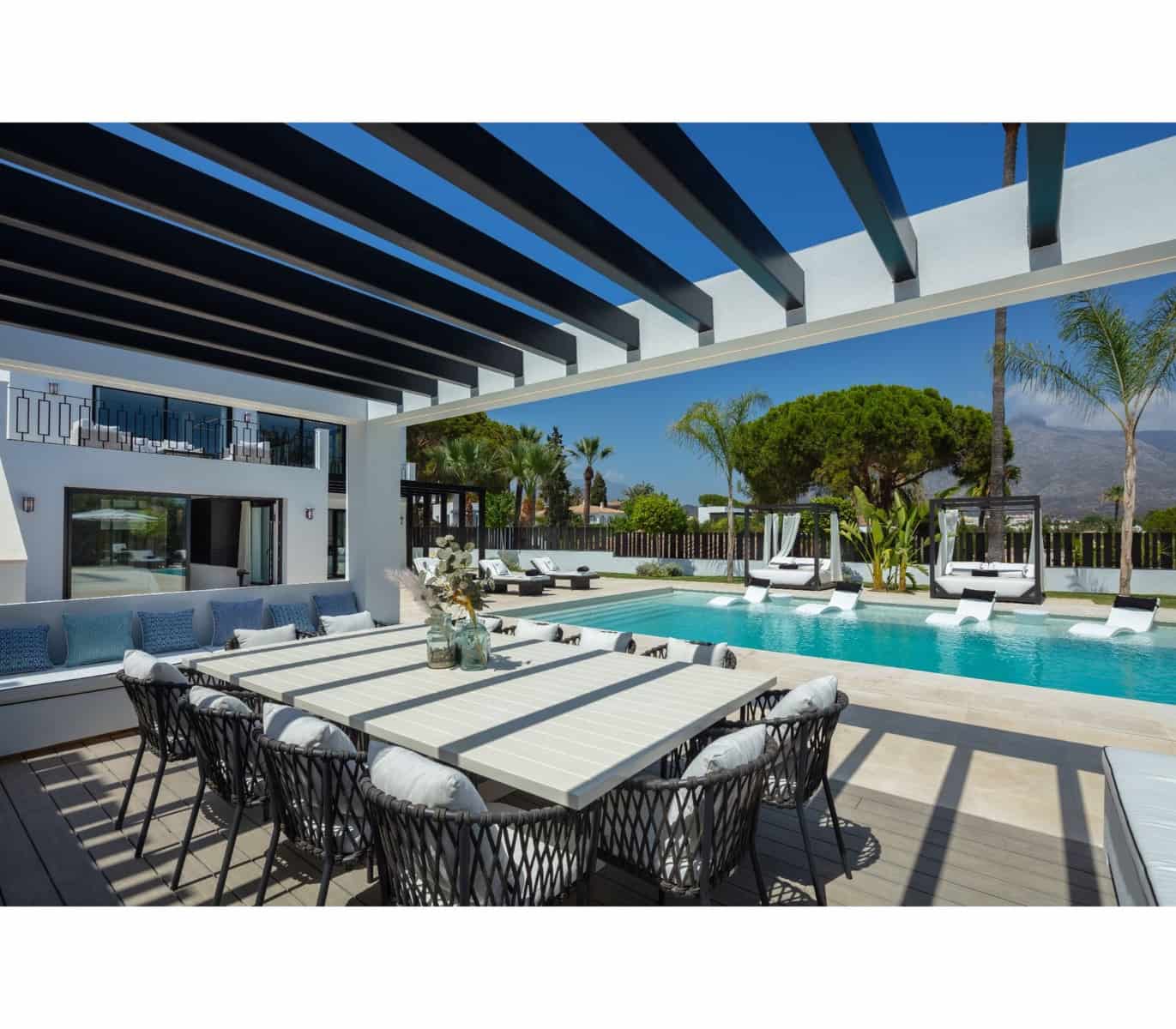5 soverom Villa til salgs i Marbella med svømmebasseng garasje - € 4 995 000 (Ref: 10001996)