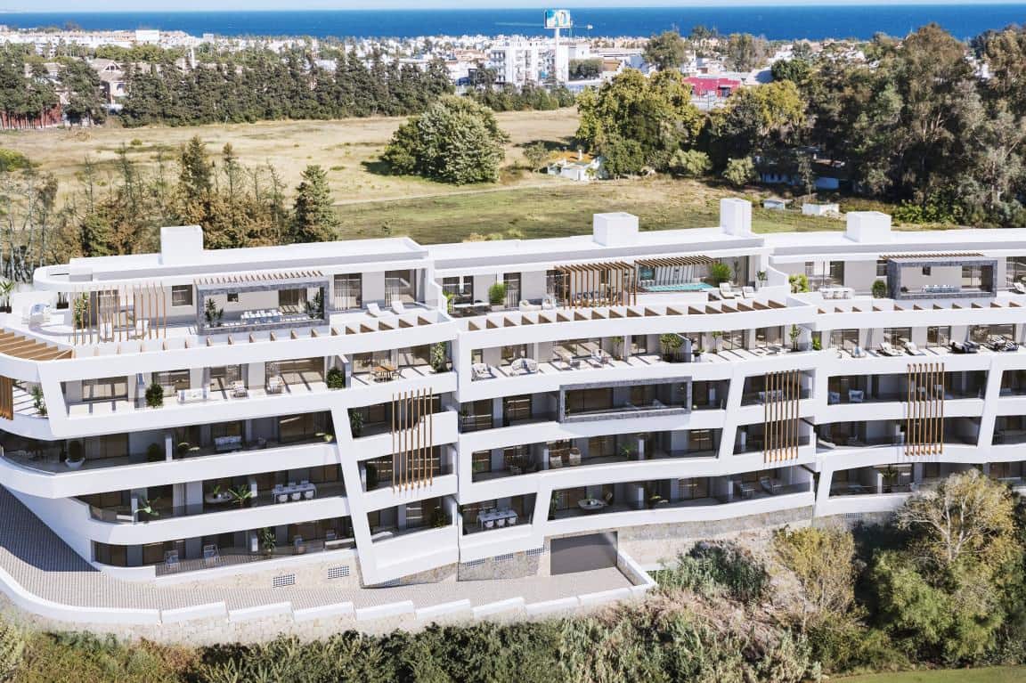 3 bedroom Apartment for sale in Marbella with pool garage - € 350,000 (Ref: 10001999)