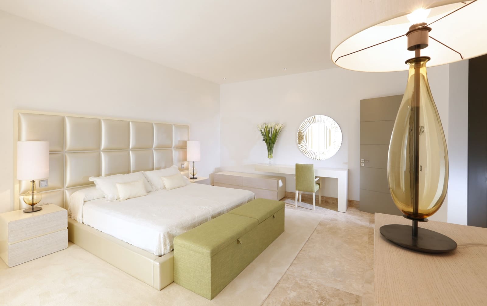 6 soverom Villa til salgs i Marbella med svømmebasseng garasje - € 3 500 000 (Ref: 10002002)