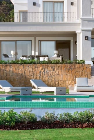 6 soverom Villa til salgs i Marbella med svømmebasseng garasje - € 3 500 000 (Ref: 10002002)