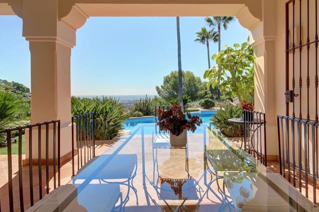 4 slaapkamer Villa te koop in Marbella met zwembad garage - € 2.595.000 (Ref: 10002003)
