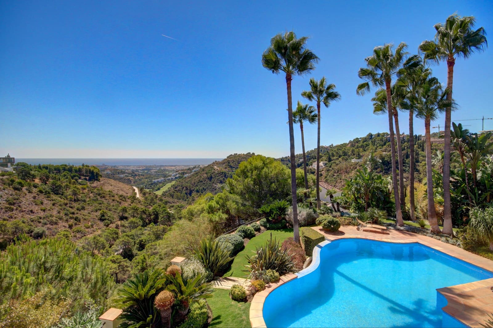4 slaapkamer Villa te koop in Marbella met zwembad garage - € 2.595.000 (Ref: 10002003)