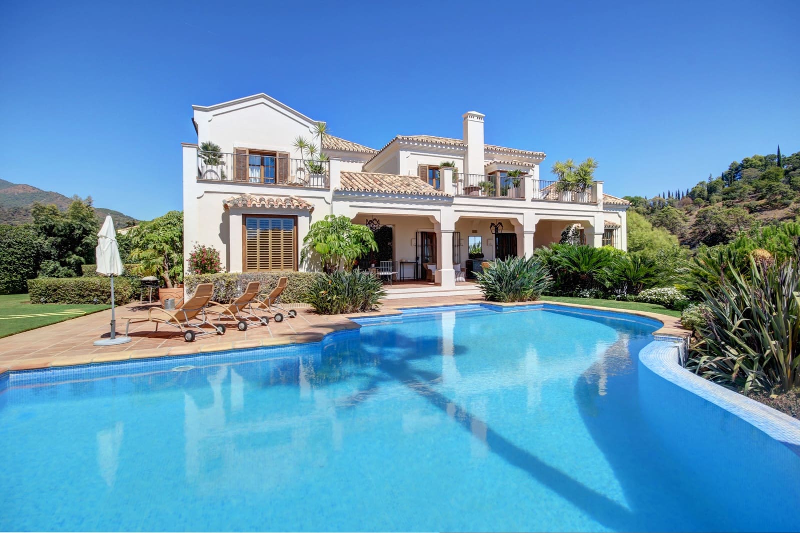 4 slaapkamer Villa te koop in Marbella met zwembad garage - € 2.595.000 (Ref: 10002003)