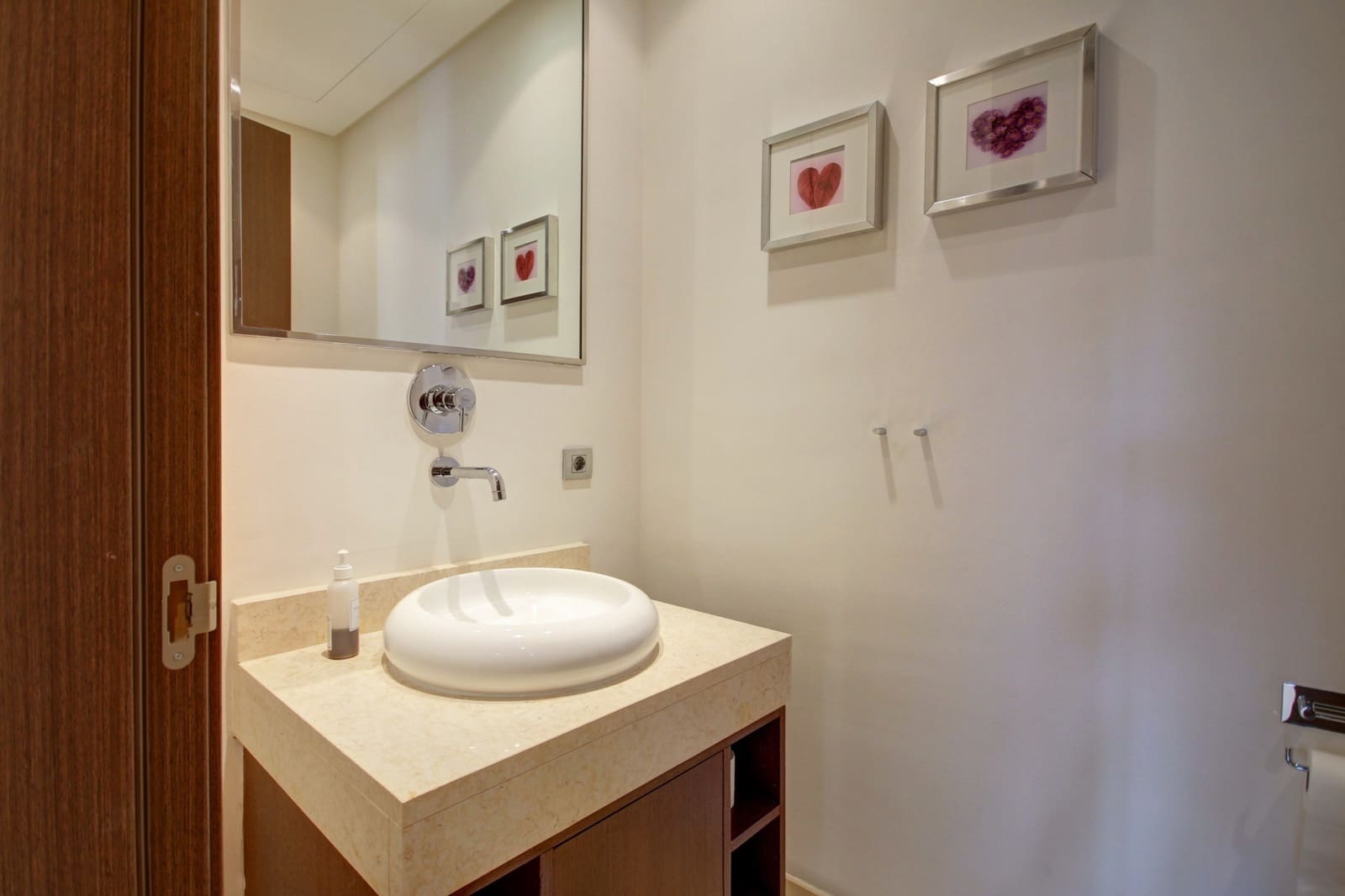 3 sypialnia Apartament na sprzedaż w Marbella z basenem garażem - 1 175 000 € (Ref: 10002004)