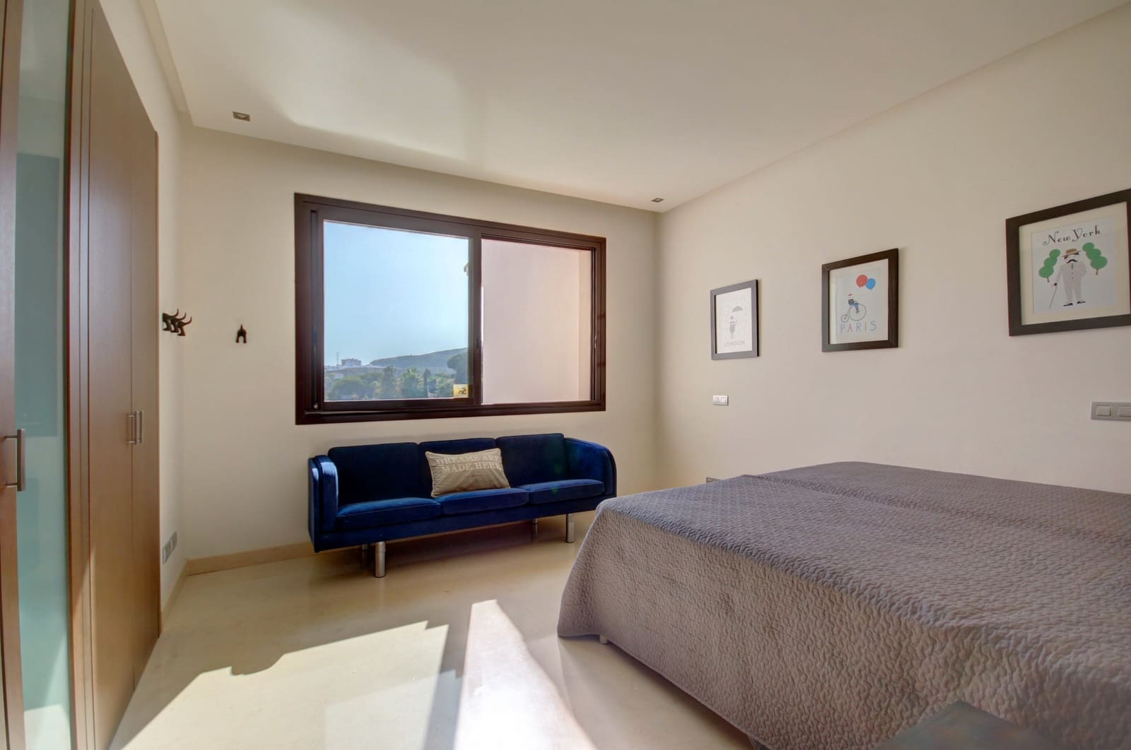 3 sypialnia Apartament na sprzedaż w Marbella z basenem garażem - 1 175 000 € (Ref: 10002004)